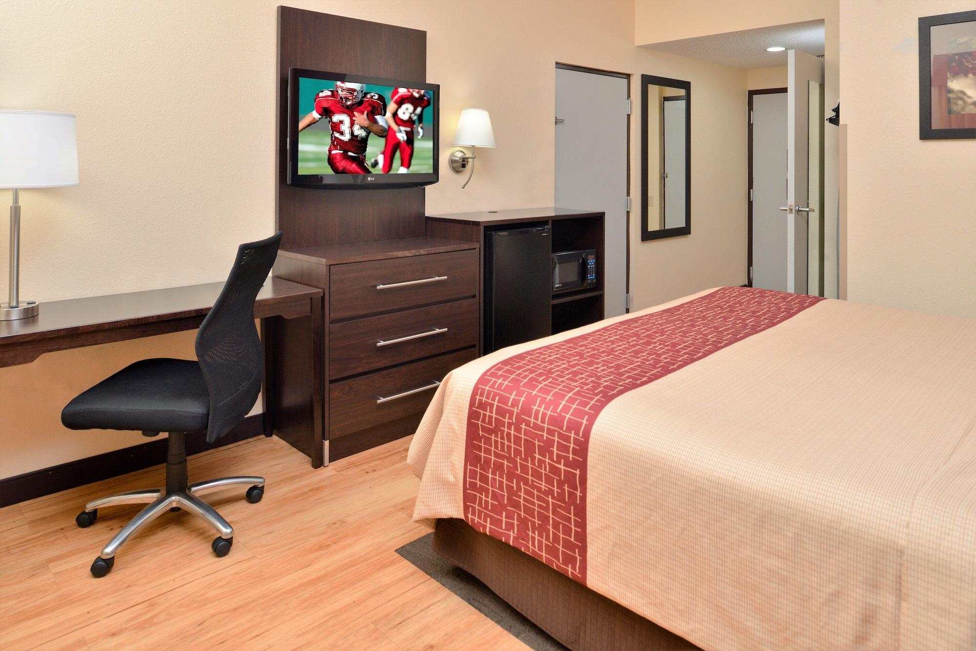 Red Roof Inn & Suites Columbus West Broad Εξωτερικό φωτογραφία