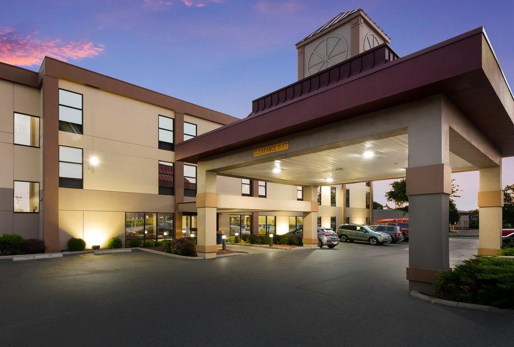 Red Roof Inn & Suites Columbus West Broad Εξωτερικό φωτογραφία