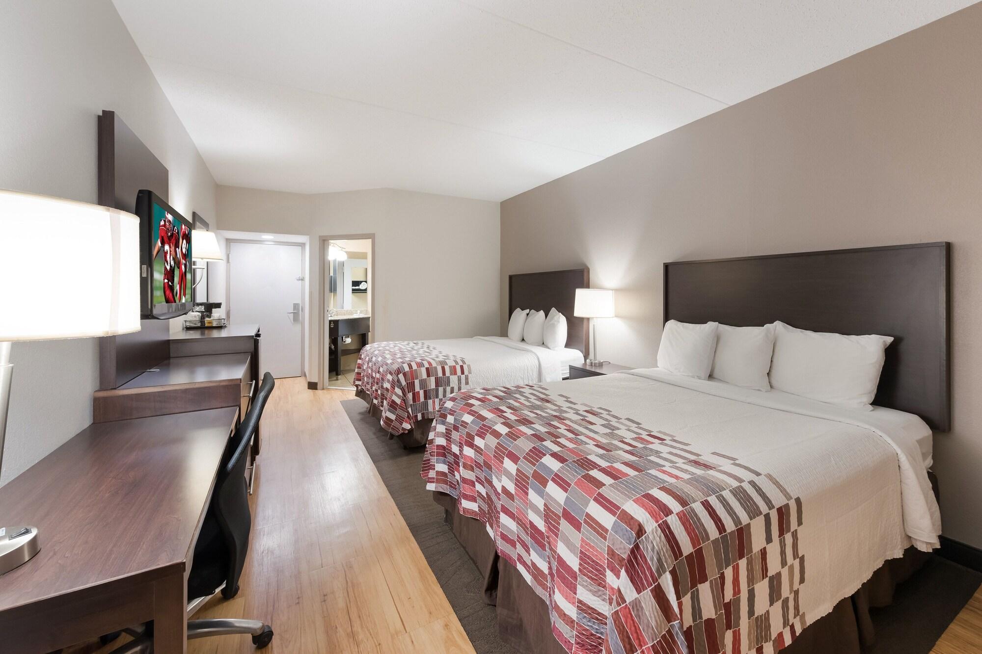 Red Roof Inn & Suites Columbus West Broad Εξωτερικό φωτογραφία
