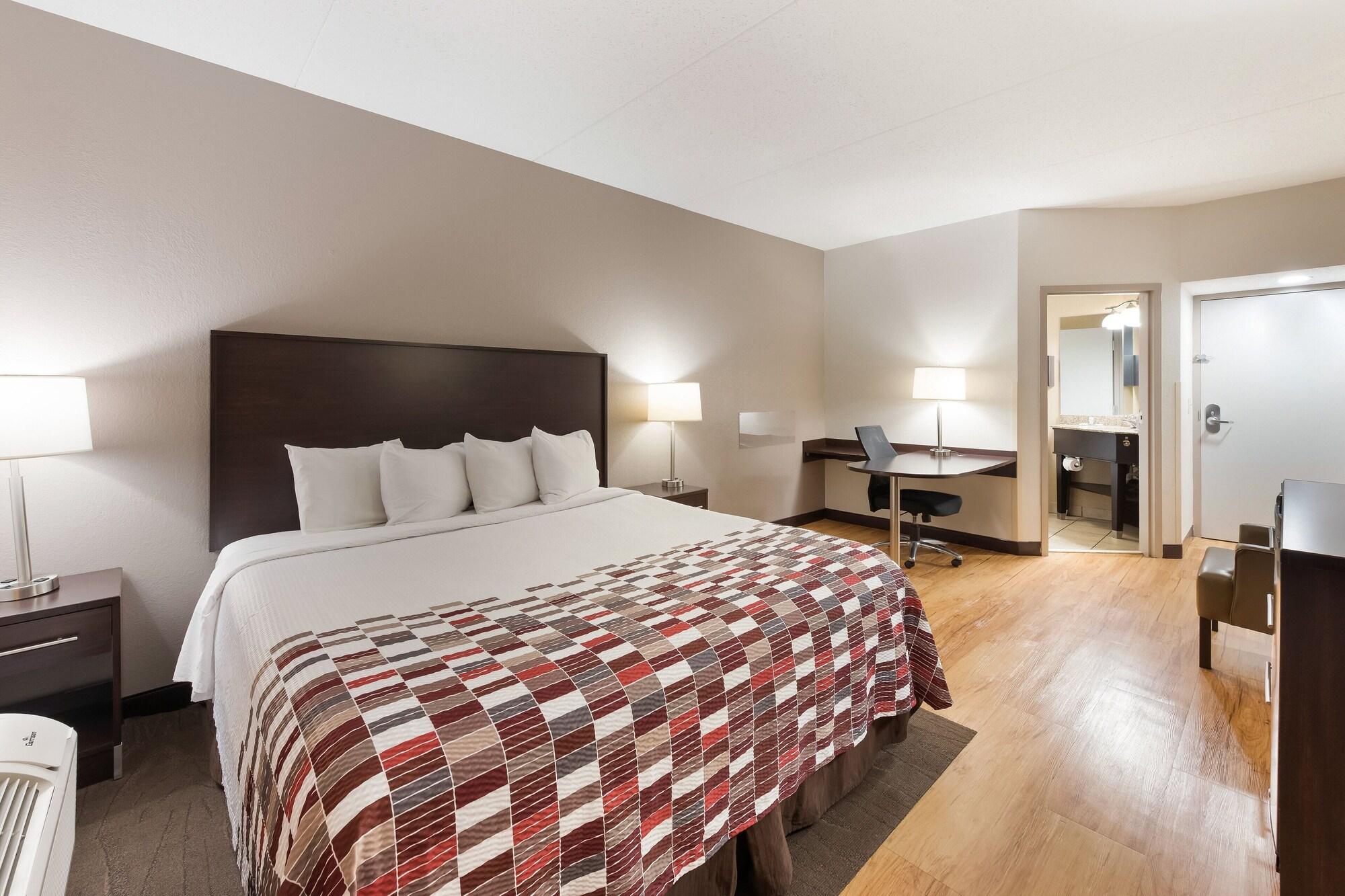 Red Roof Inn & Suites Columbus West Broad Εξωτερικό φωτογραφία